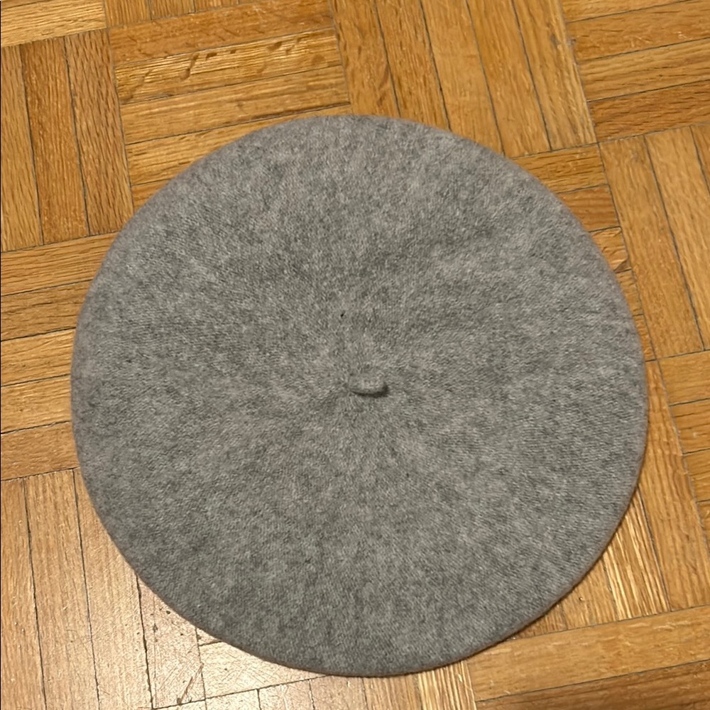 Peruvian Connection Gray Wool Beret
